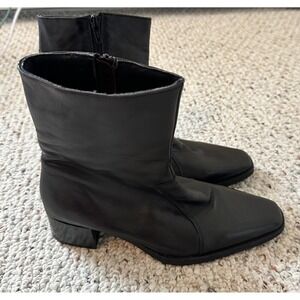 Woods Black Soft Leather Square Toe Ankle Boots Low Block Heel Side Zip Size 37